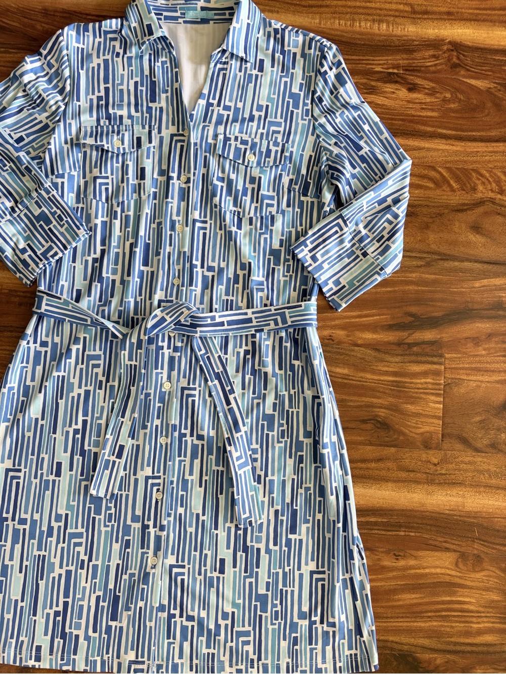 J.McLaughlin Sophia Shirt Dress In Sinclair Heraldic Large L Catalina Fabric - Picture 5 of 10
